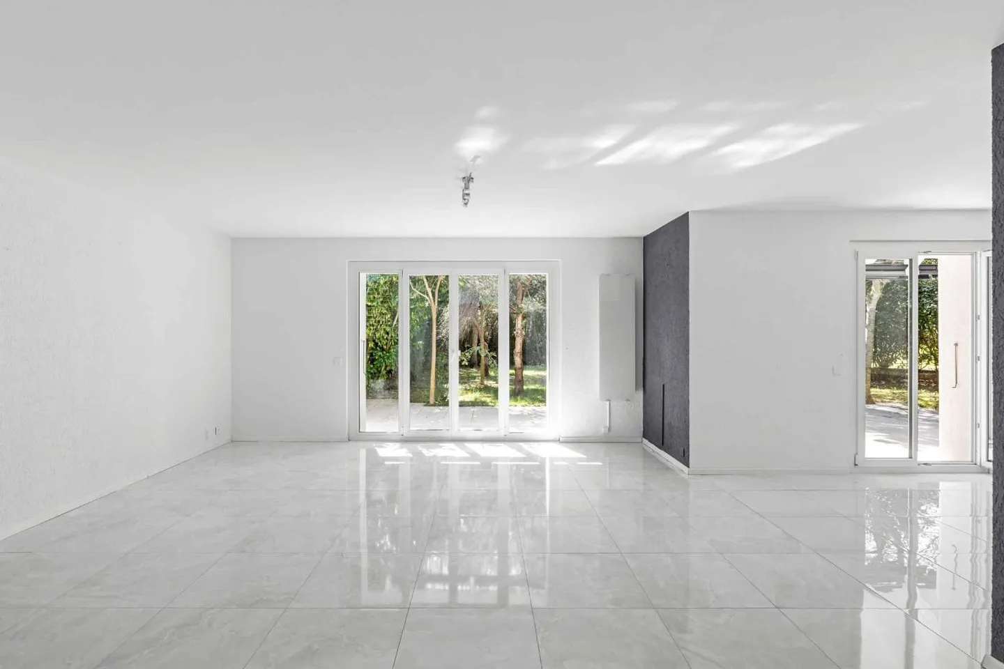Elegante Villa mit Garten in Commugny - Foto 7 von 12