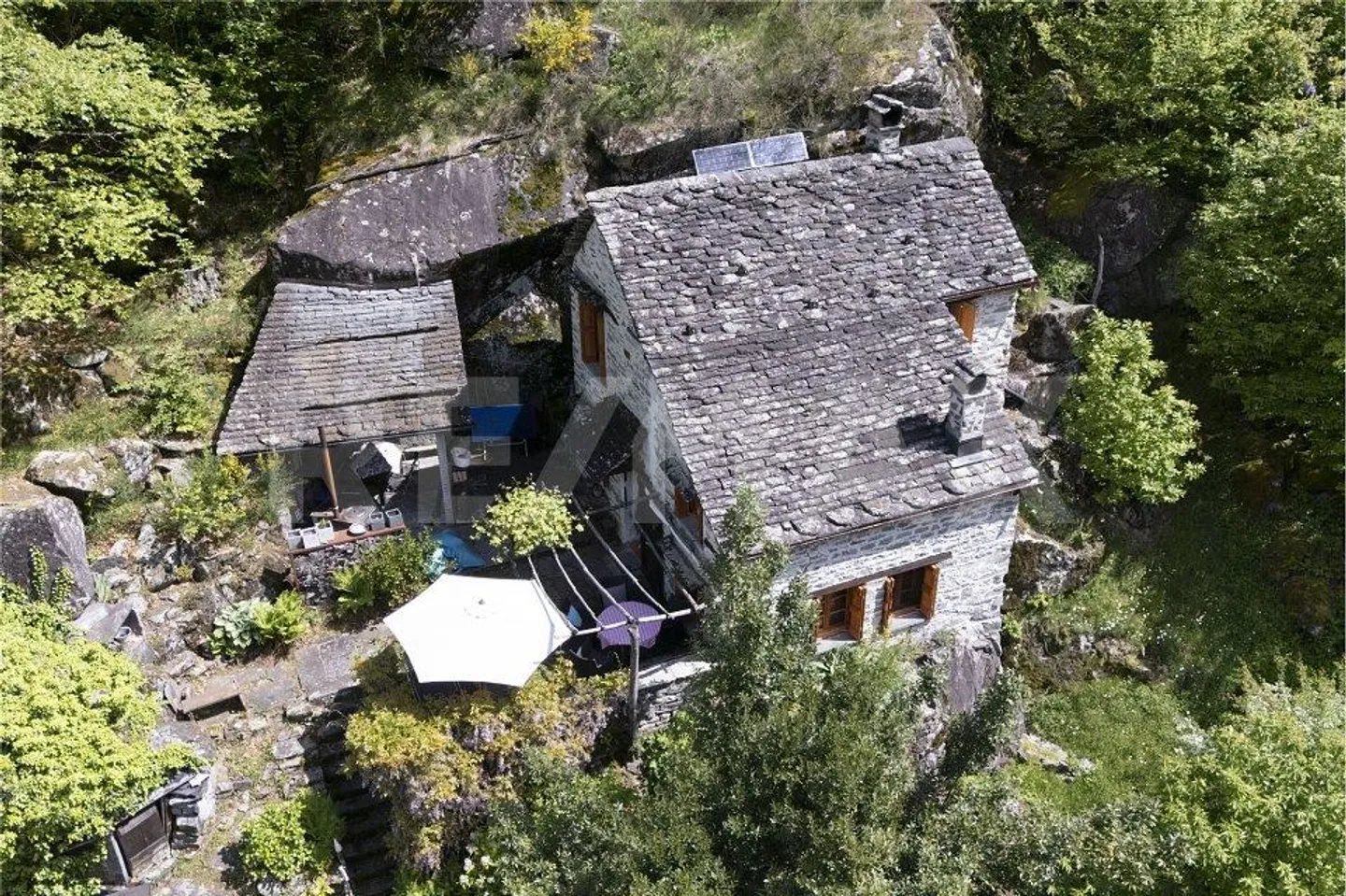 Rustique immergé dans la nature - Photo 1 sur 13