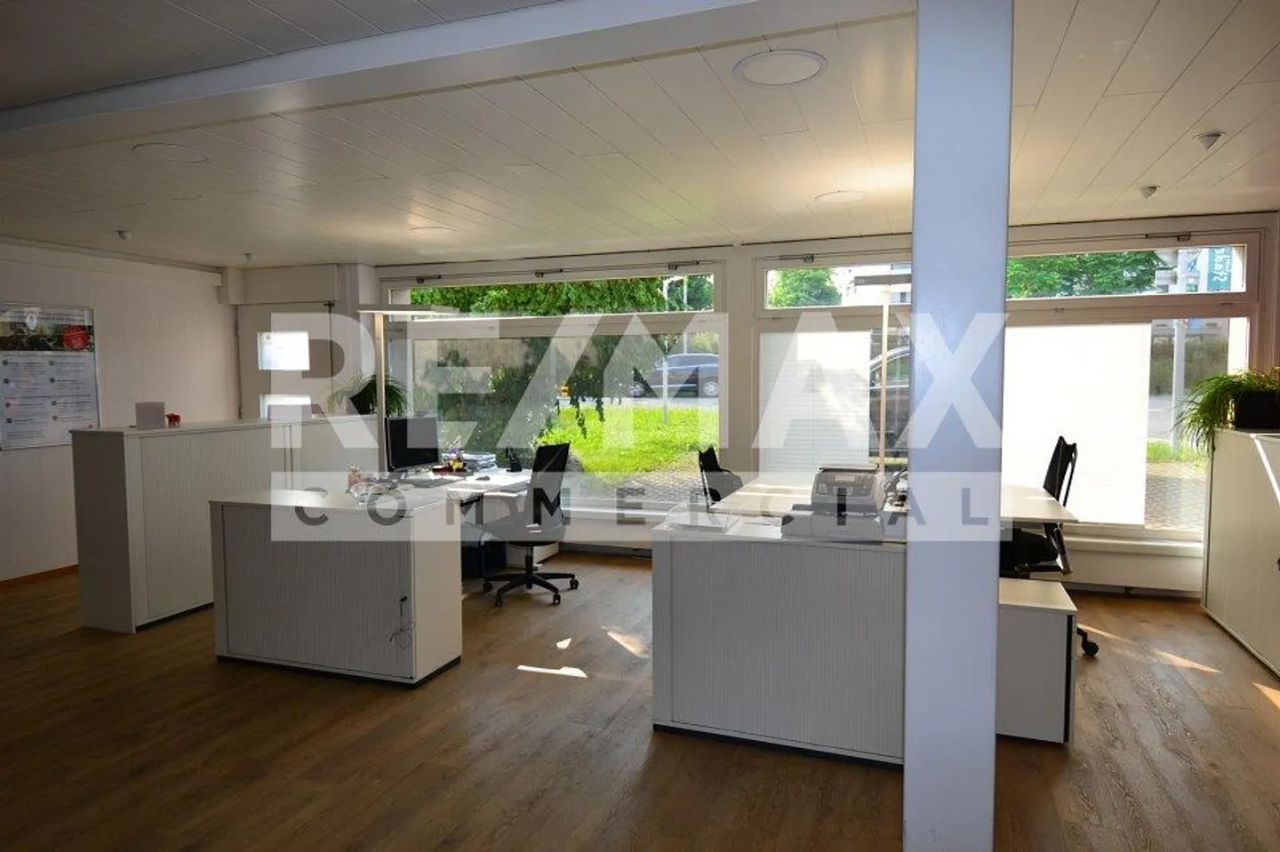 Büro-/Praxisräume von ca. 163 m2 bis 229 m2 an sehr guter Lage - Foto 3 von 12