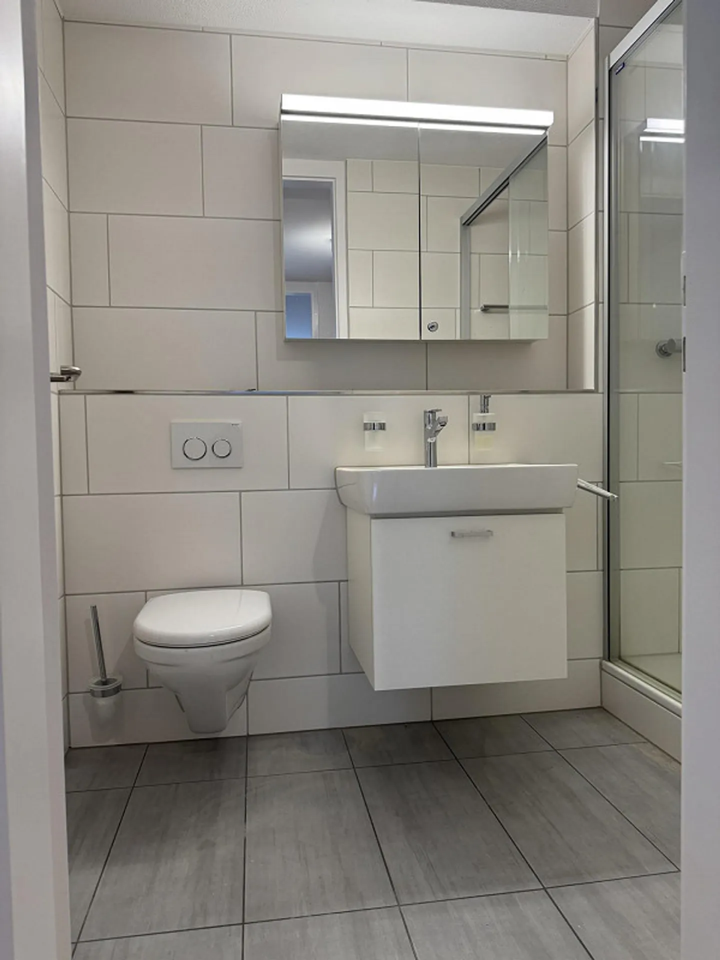 Bright 4.5 room apartment in a quiet residential area, centrally located. - Photo 9 of 12