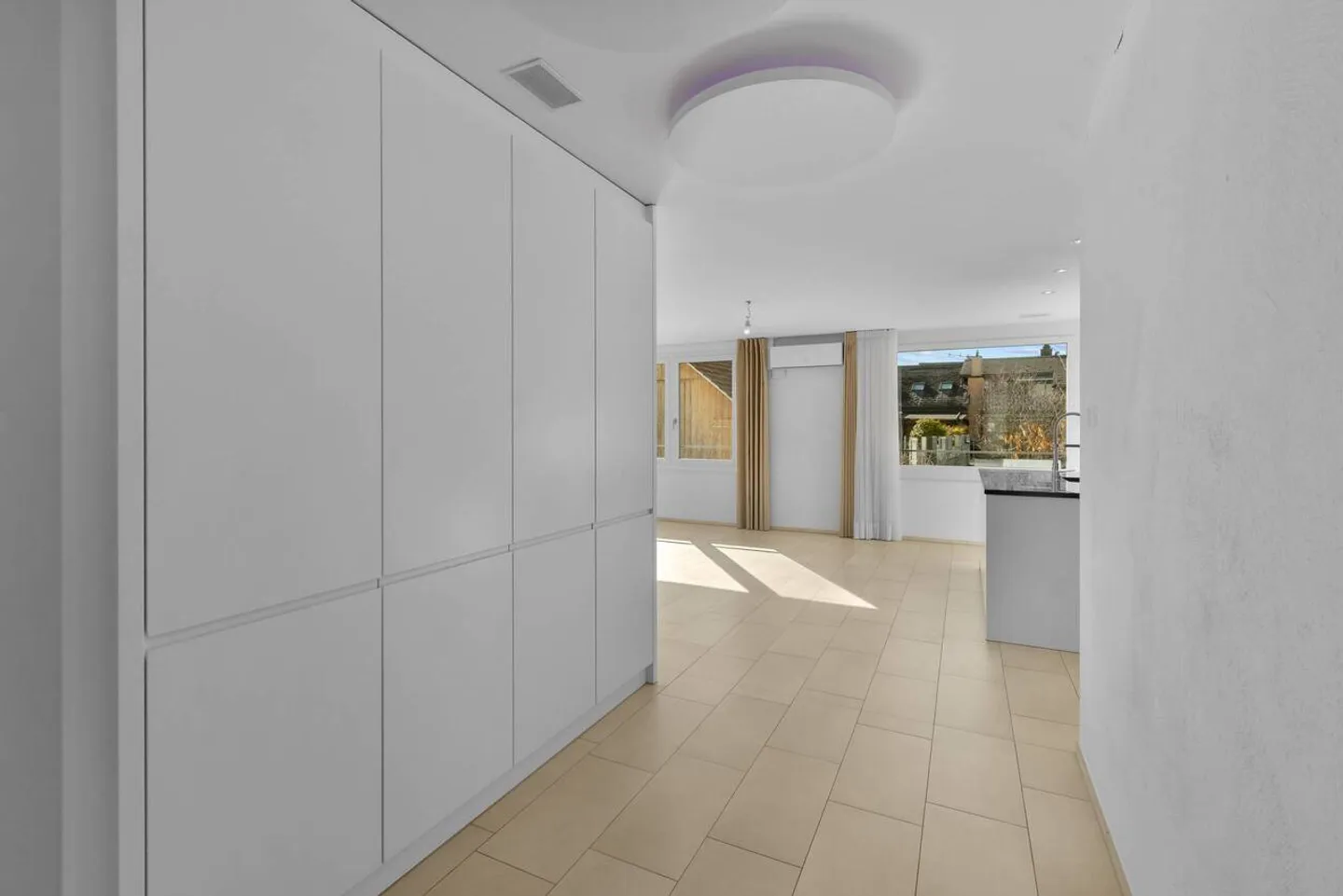 Appartement exclusif de 5½ pièces dans le beau Tuggen SZ - Photo 11 sur 21