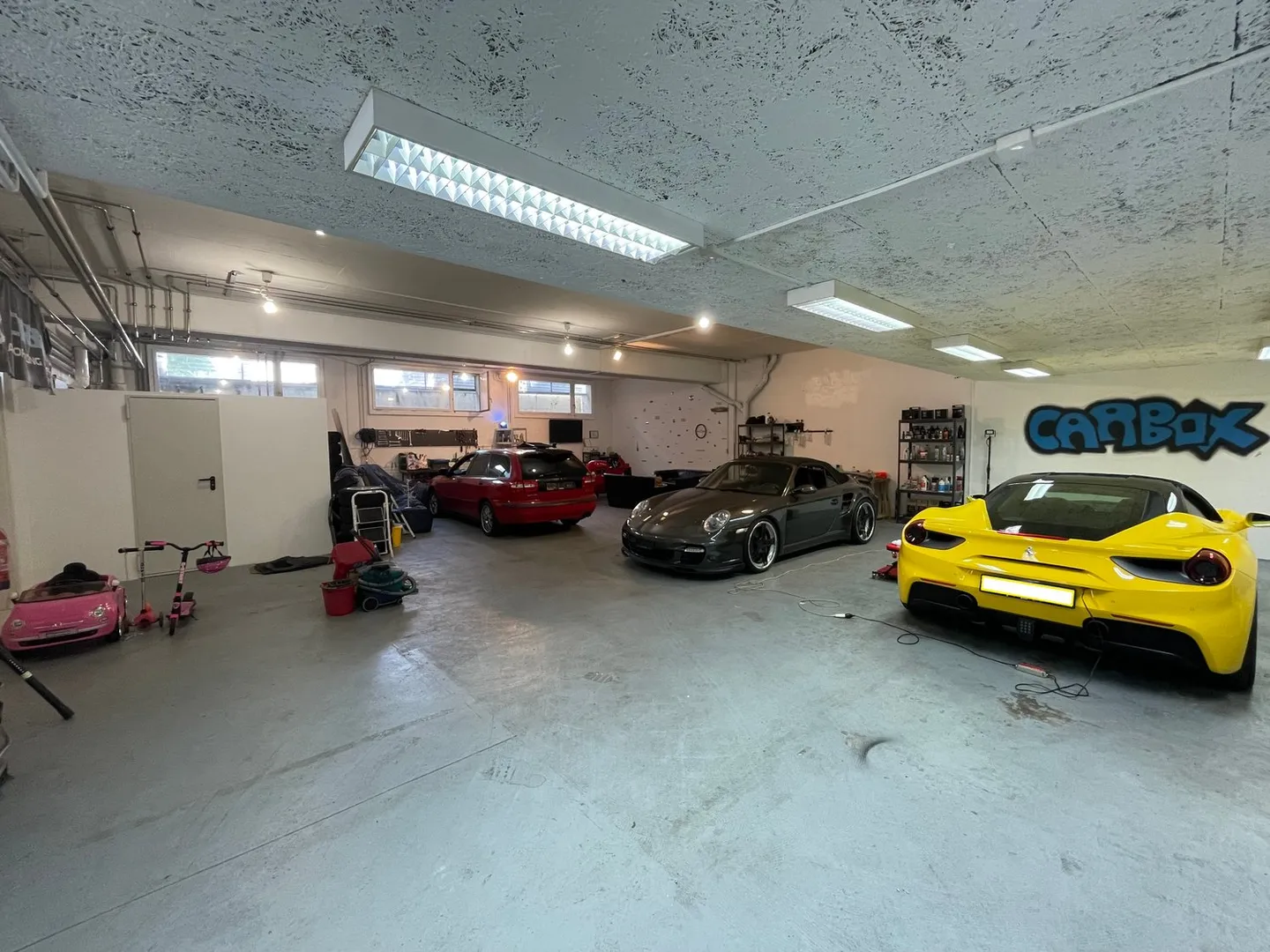 Unique Opportunity / Workshop - Photo 1 of 4