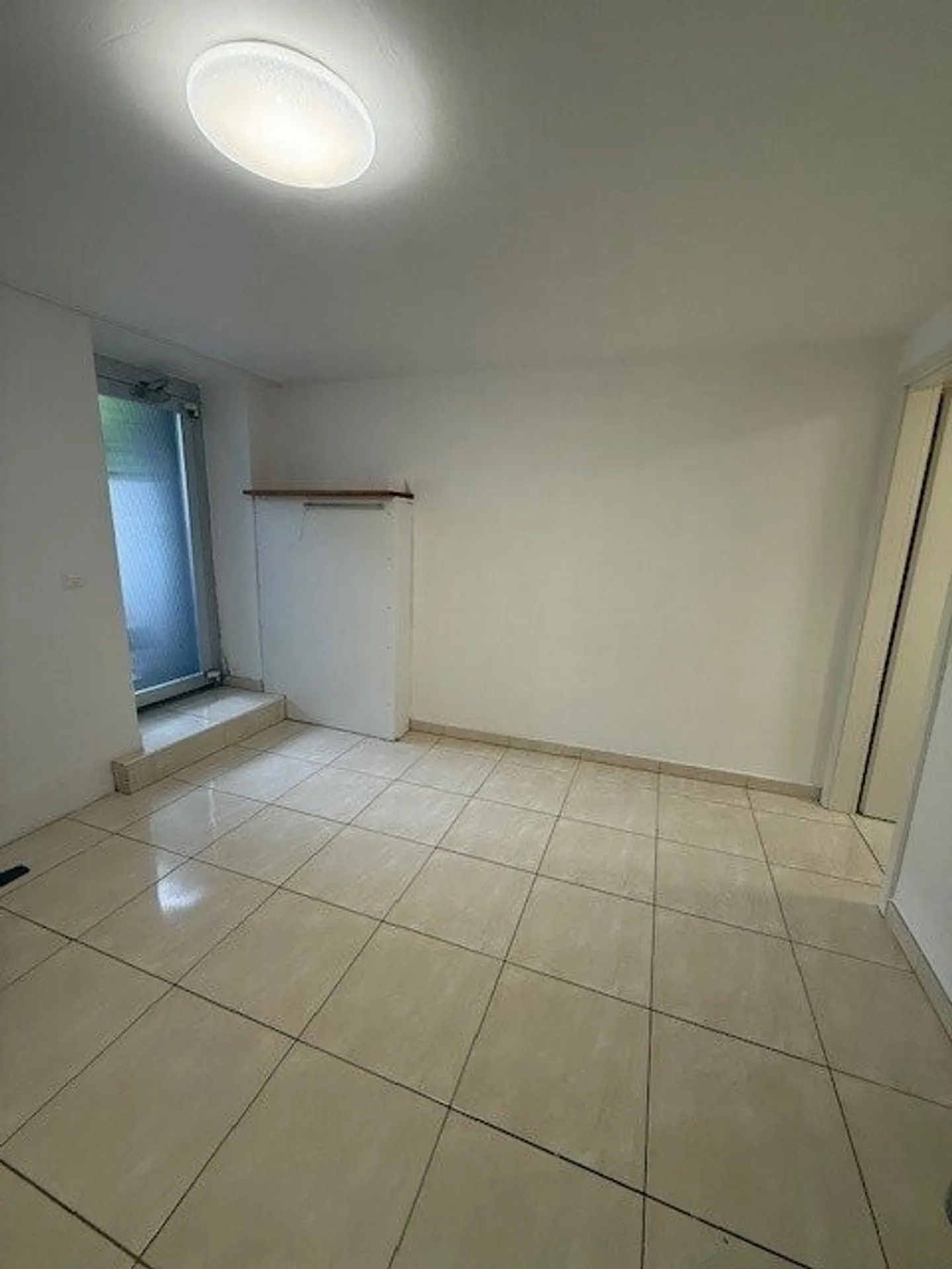 Living studio / office / practice room for rent! - Photo 2 of 5