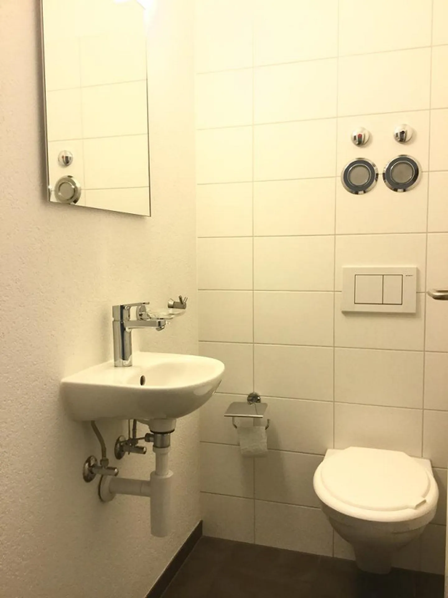 Living directly next to the Glatt... - Photo 5 of 6