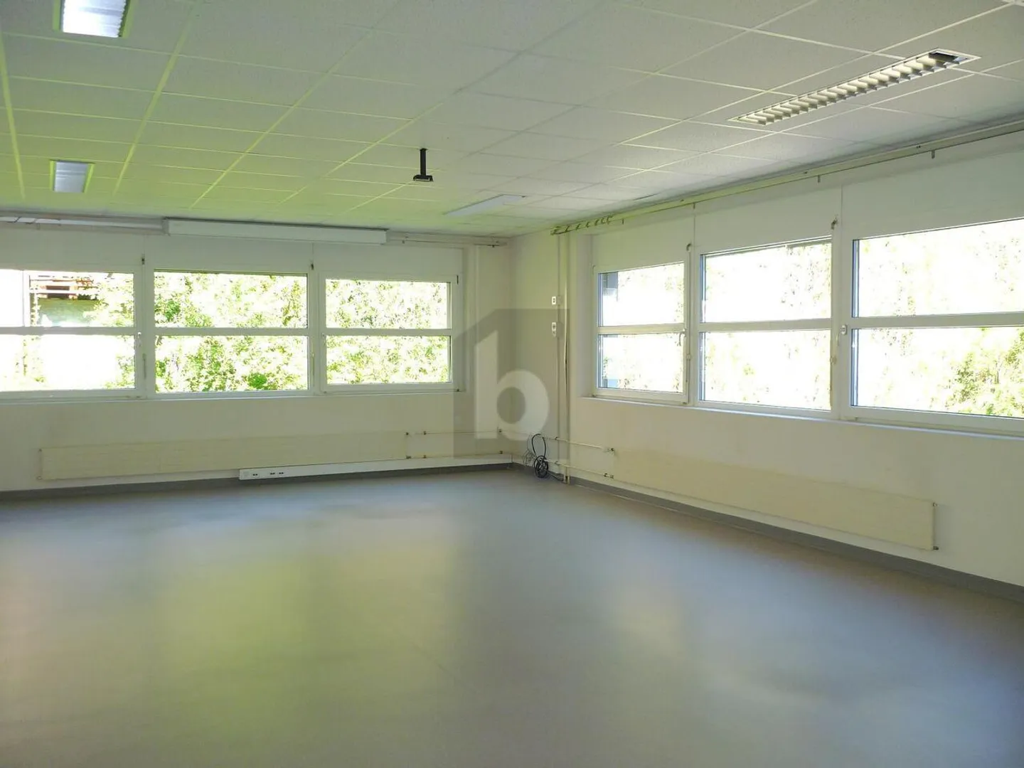 Bureaux Indépendants à La Sarraz - Photo 4 sur 6