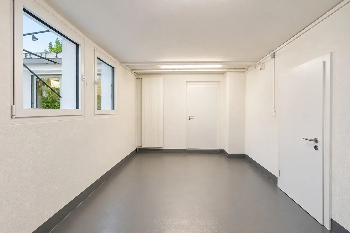 Workshop / Studio / Office - Photo 6 of 11