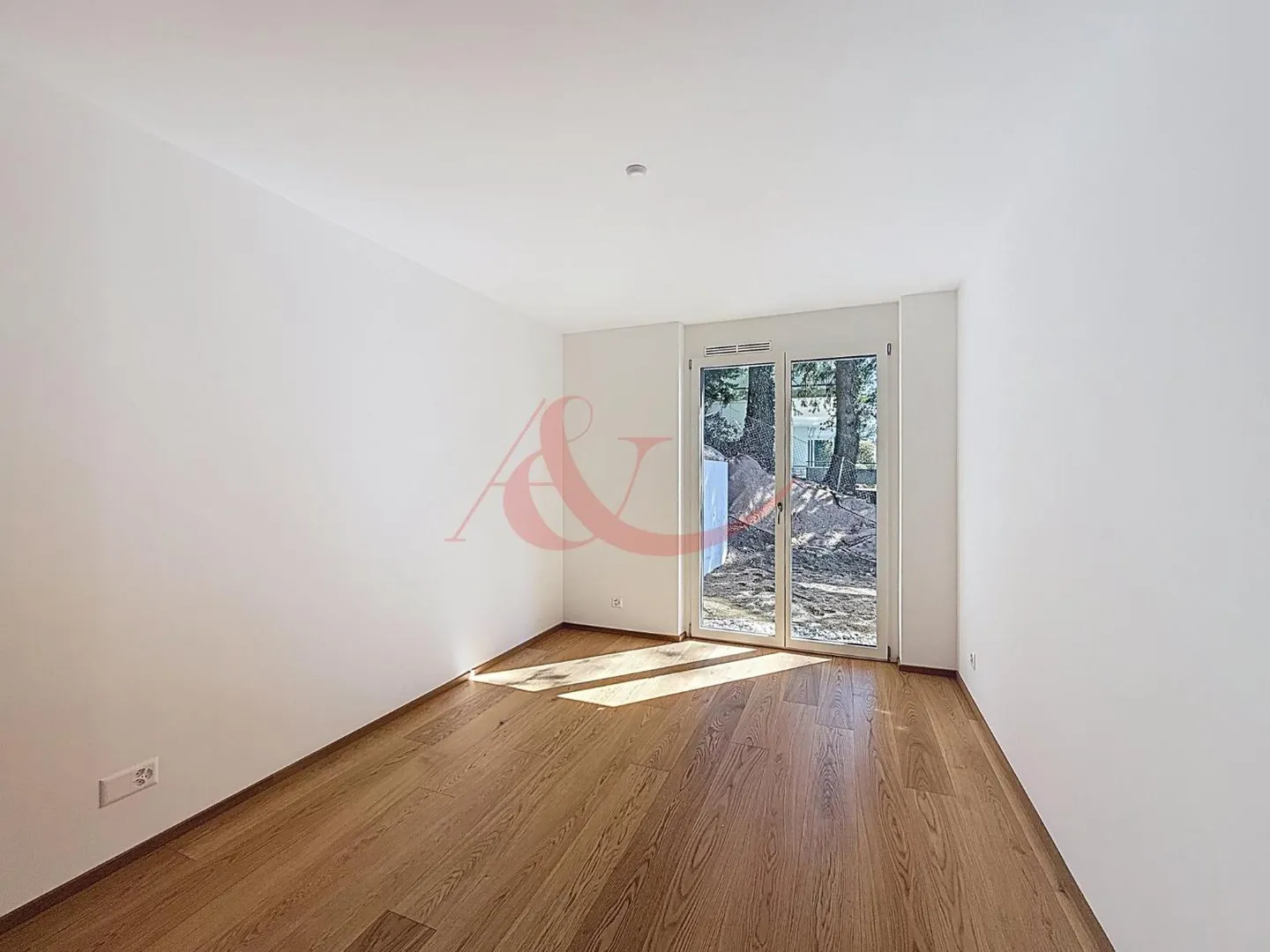 New - 4.5 Room Bright Apartment in Grandvaux - Part 4 - Photo 6 of 8