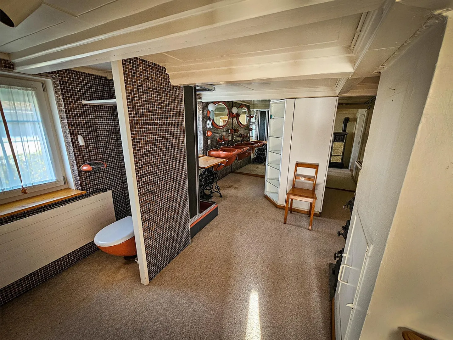 Central, spacieux - avec potentiel de transformation - Photo 8 sur 12