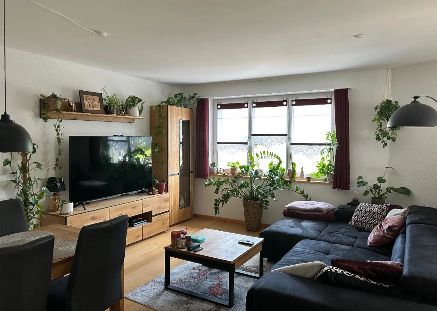 Charmante, helle 3.5-Zimmer-Wohnung mit Balkon & Aussicht (unmöbliert) - Foto 1 von 5