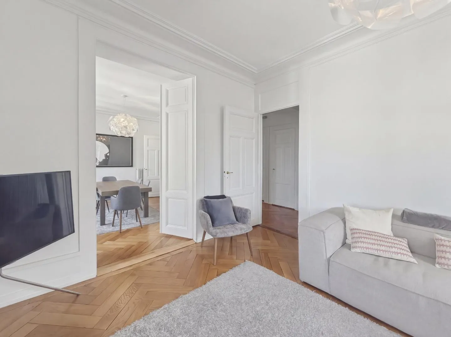 5-room apartment - Photo 4 of 17