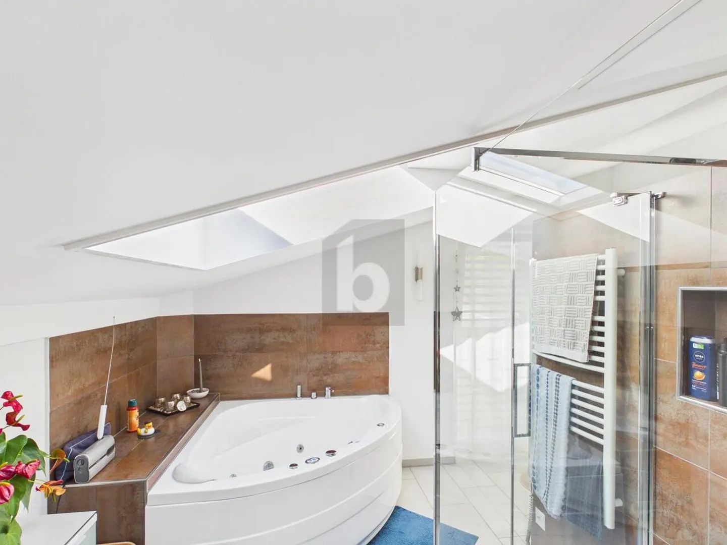 A HOME TO ARRIVE AND FEEL GOOD - Photo 5 of 6
