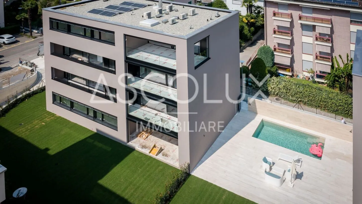Modern 2.5-room apartment in residence with heated outdoor pool and ... - Photo 1 of 13
