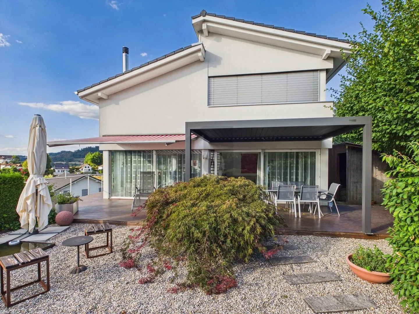 A HOME TO ARRIVE AND FEEL GOOD - Photo 1 of 6
