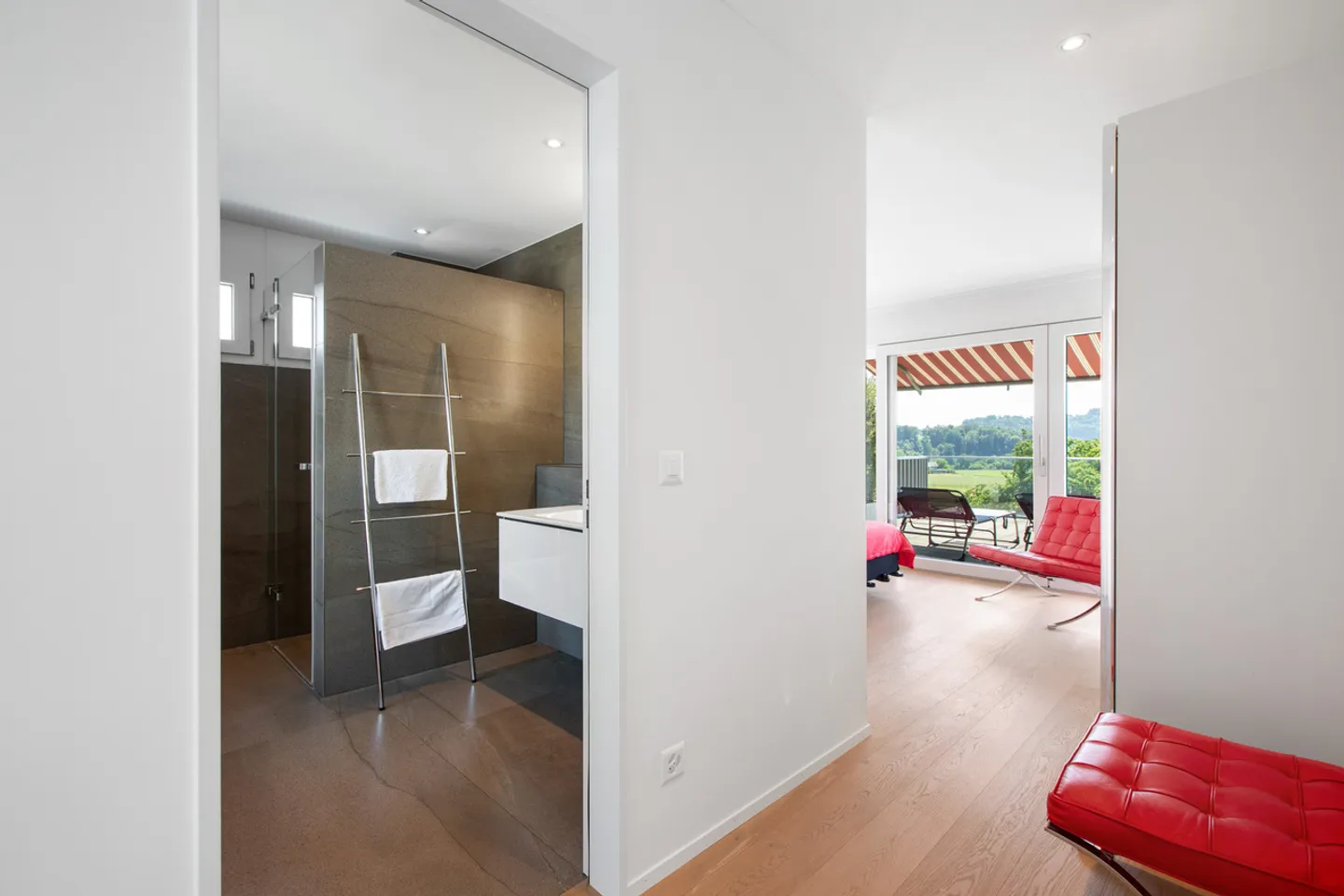 Retraite exclusive avec panorama dégagé - Photo 2 sur 5