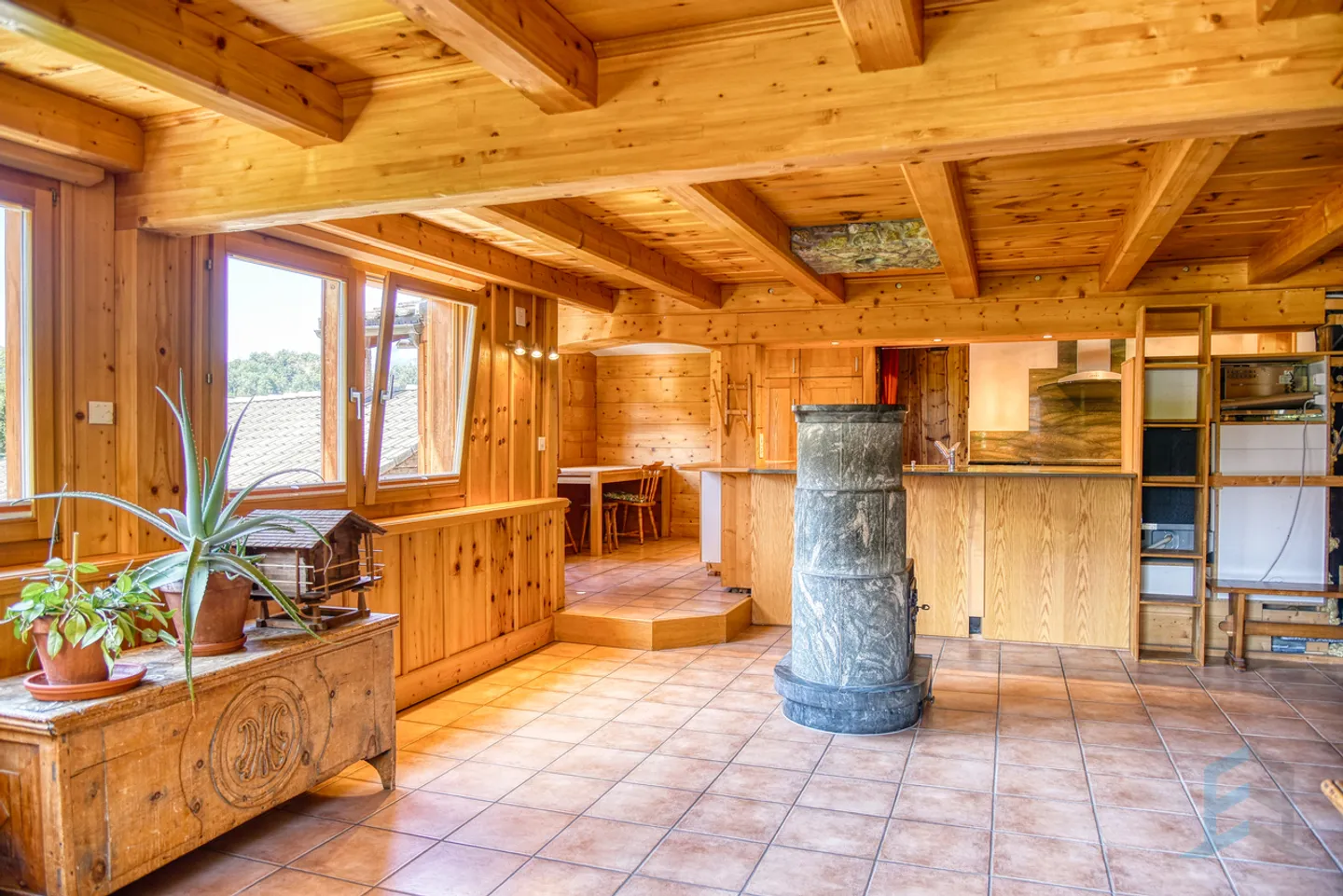 EXCLUSIF Beau chalet individuel de 264m² avec annexes - Foto 2 di 21