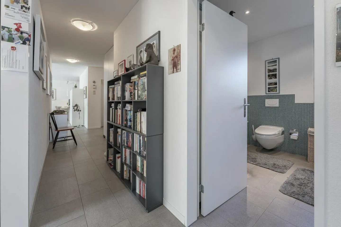 Appartamento giardino di alta qualità con 4,5 stanze in una casa bifamiliare privata - Foto 7 di 16