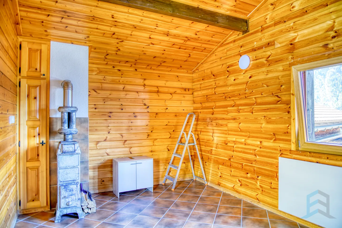 EXCLUSIF Beau chalet individuel de 264m² avec annexes - Foto 14 di 21