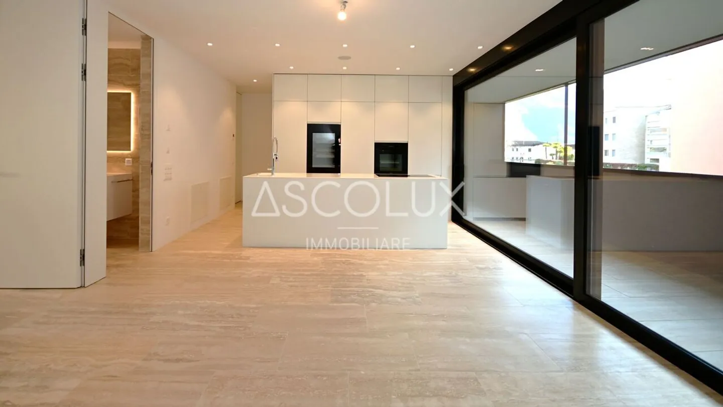 Modern 2.5-room apartment in residence with heated outdoor pool and ... - Photo 7 of 13