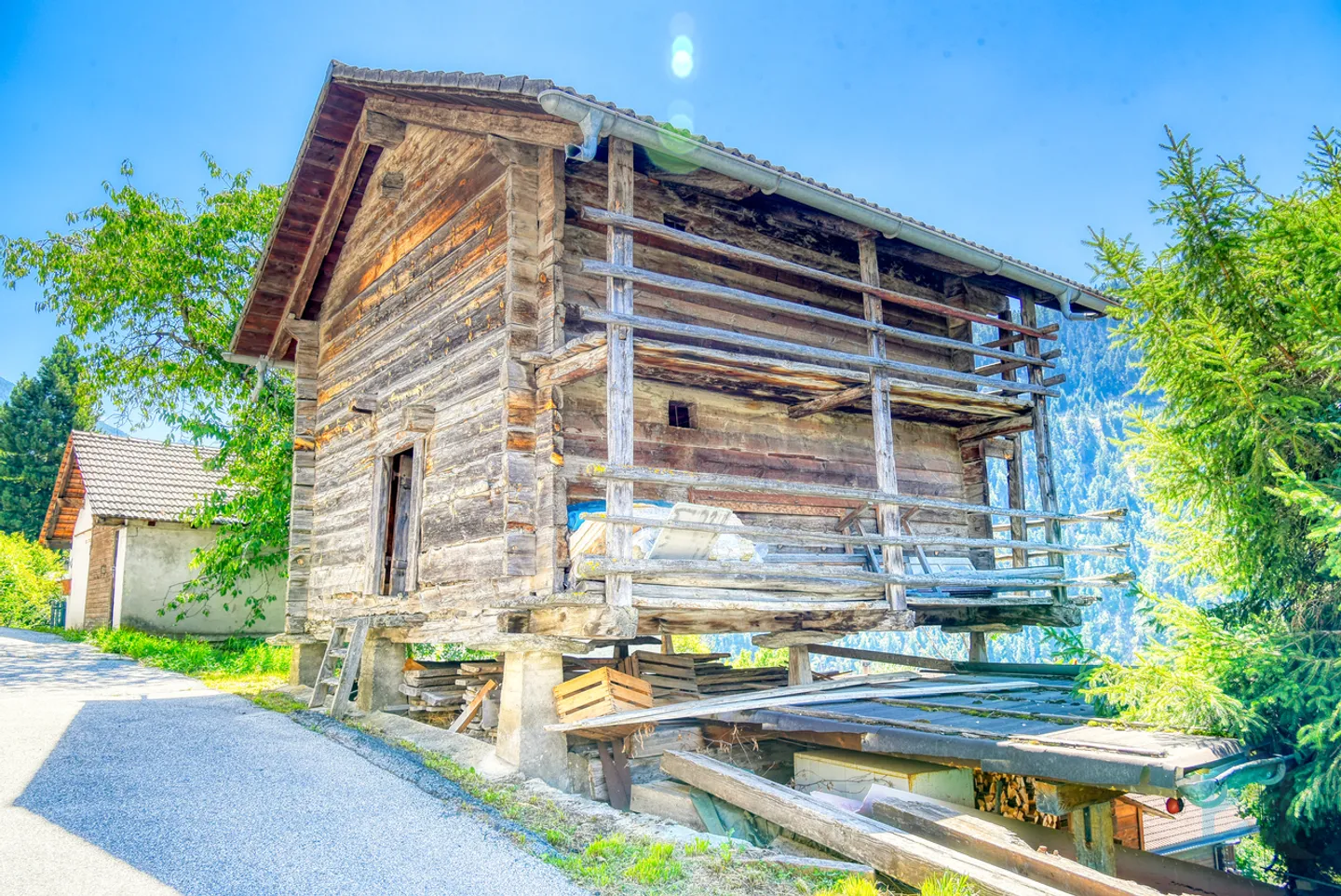 EXCLUSIF Beau chalet individuel de 264m² avec annexes - Foto 19 di 21