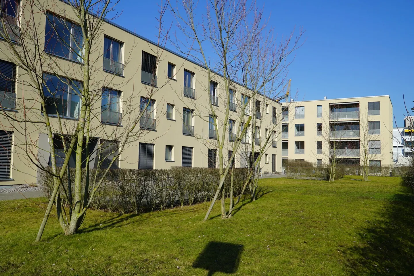 Appartement moderne de 3,5 pièces dans un emplacement privilégié à Ettingen - Photo 1 sur 8
