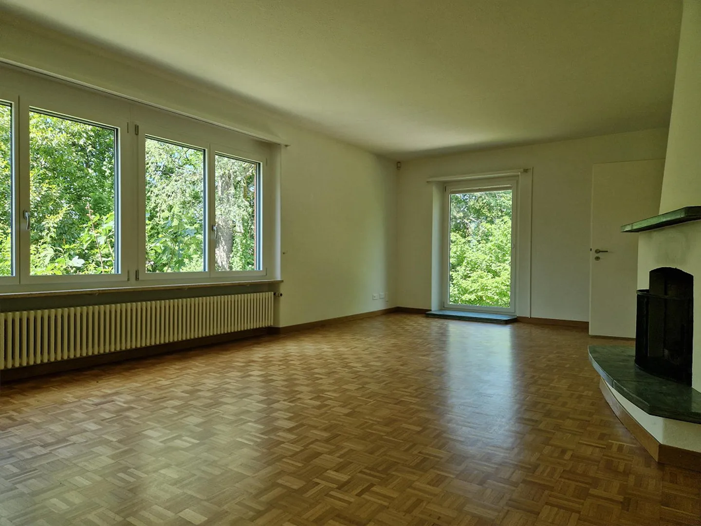 Charmantes Einfamilienhaus in Zürich - Foto 3 von 14