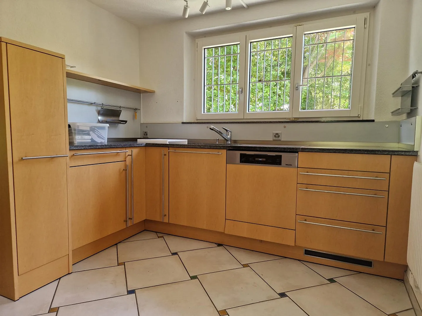 Charmantes Einfamilienhaus in Zürich - Foto 4 von 14