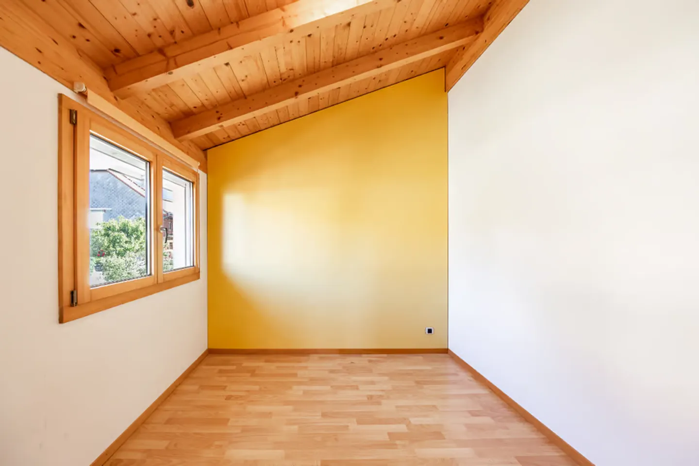 Rare object: individual villa in a quiet residential area - Photo 11 of 13