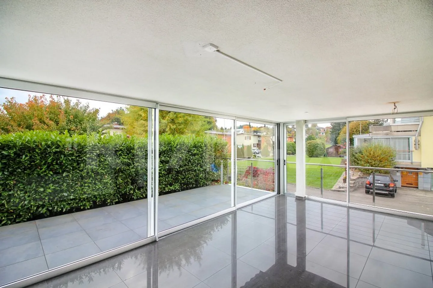 4.5-room apartment with winter garden and communal lawn - Photo 3 of 13