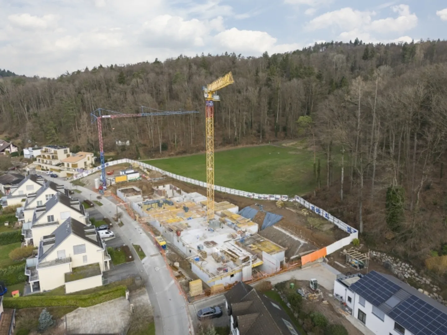 «Ruhiges, familienfreundliches Wohnen am Waldrand» - Foto 1 von 7