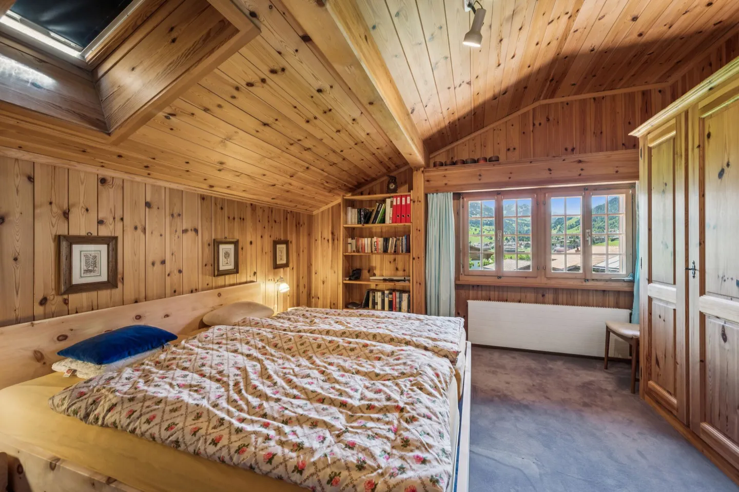 Heimeliges Chalet mit Baulandparzelle - Ihr Rückzugsort mit Perspektive - Foto 10 von 13