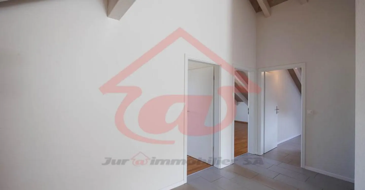 Appartement spacieux 4.5 pièces - Photo 4 sur 18