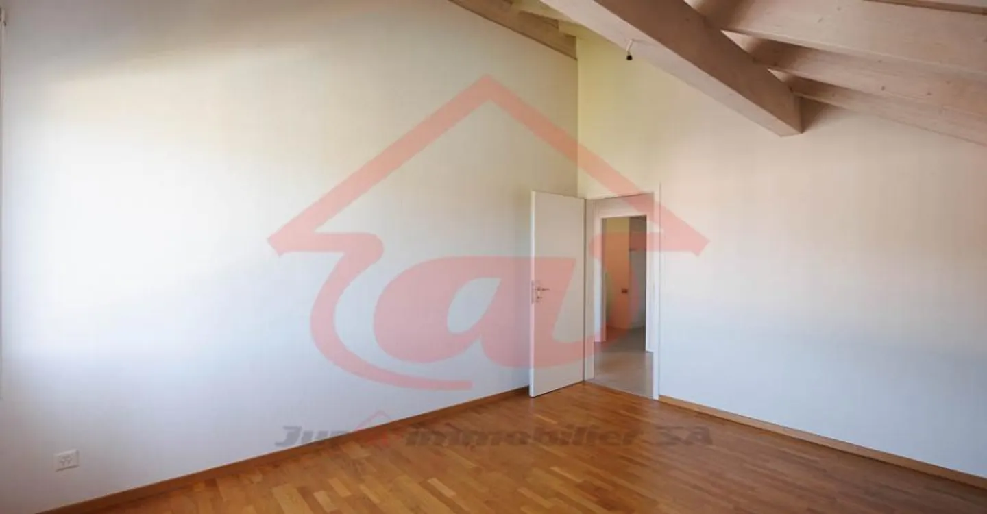 Appartement spacieux 4.5 pièces - Photo 5 sur 18