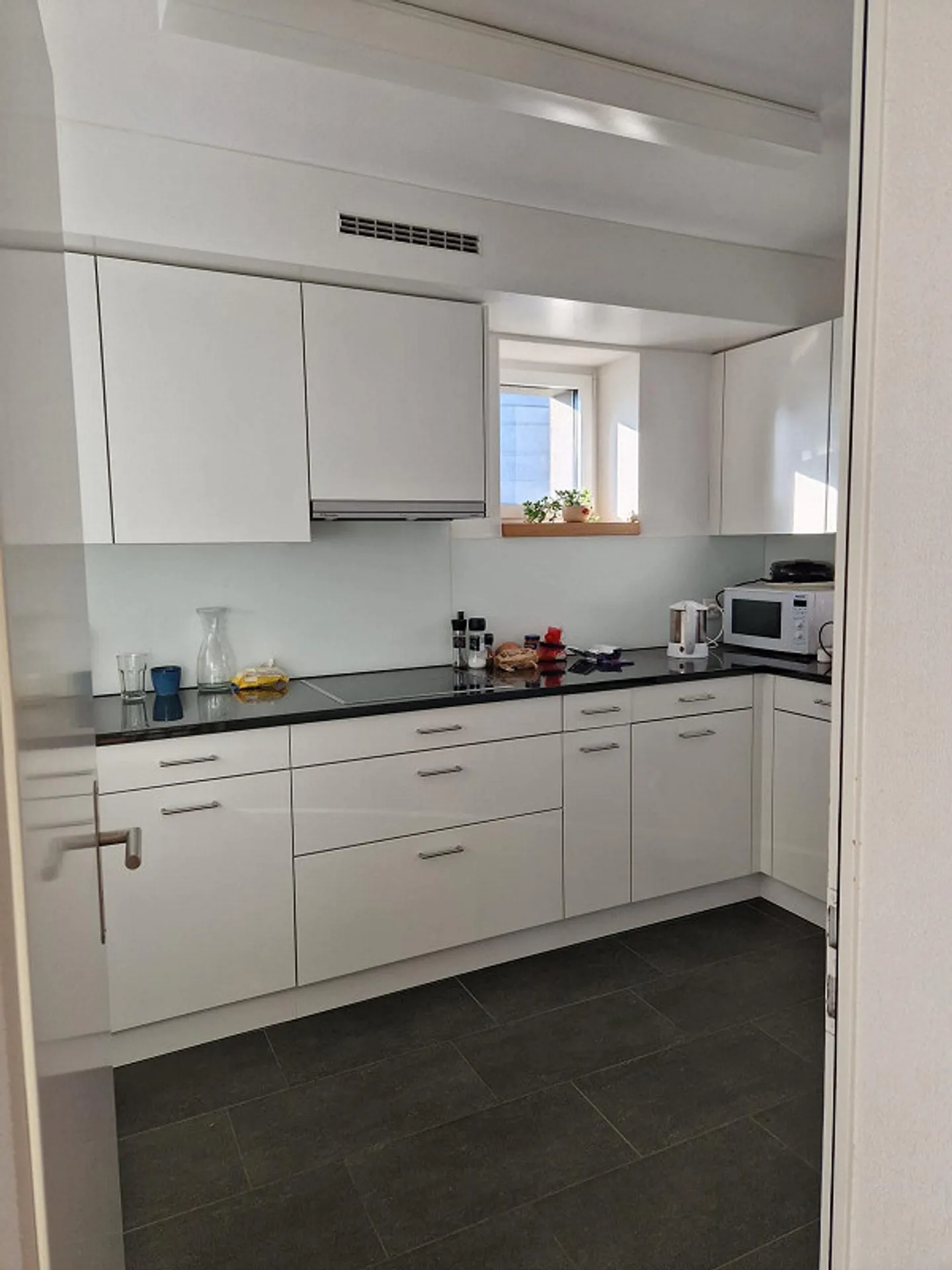 Beautiful shared room in a good location in Chur - Photo 4 of 6
