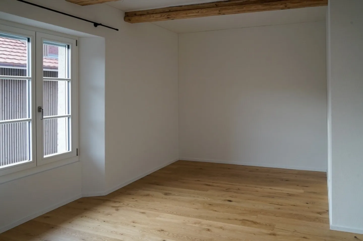 moderne 2.5-Zimmer Wohnung - mit historischem Charme - Foto 3 von 9