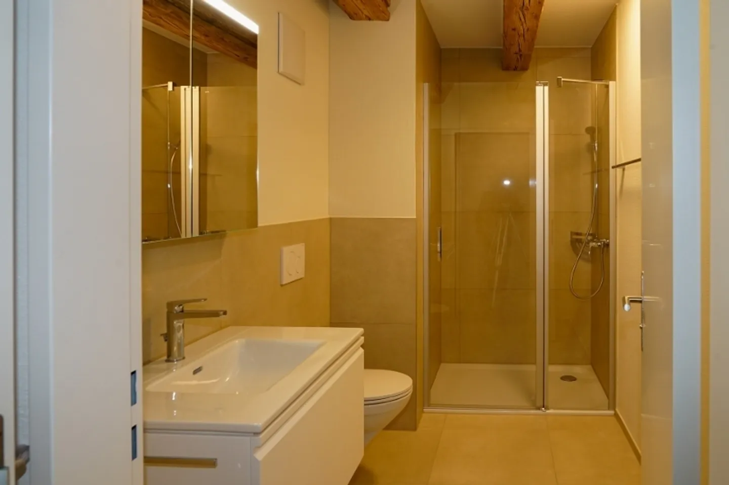 moderne 2.5-Zimmer Wohnung - mit historischem Charme - Foto 4 von 9
