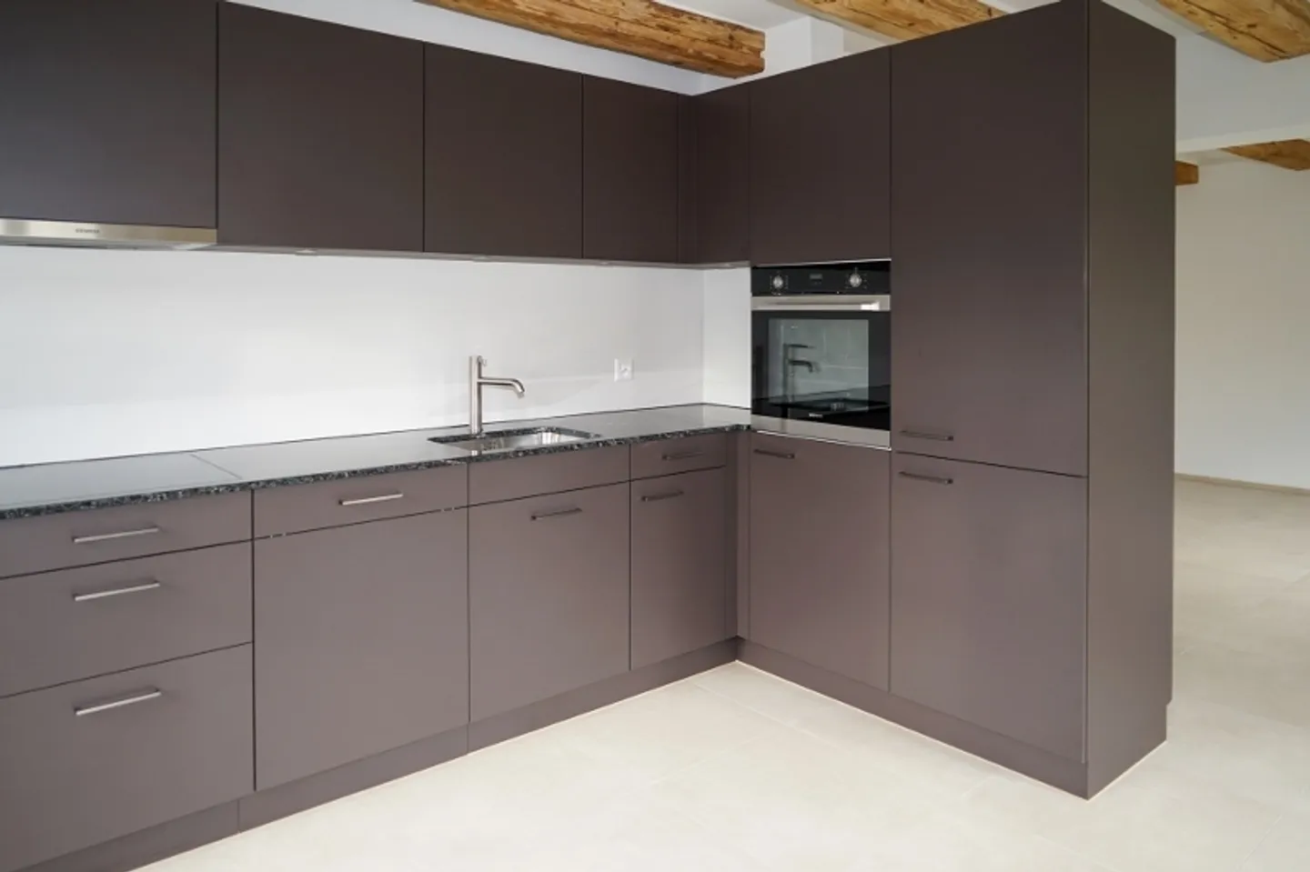 moderne 2.5-Zimmer Wohnung - mit historischem Charme - Foto 8 von 9