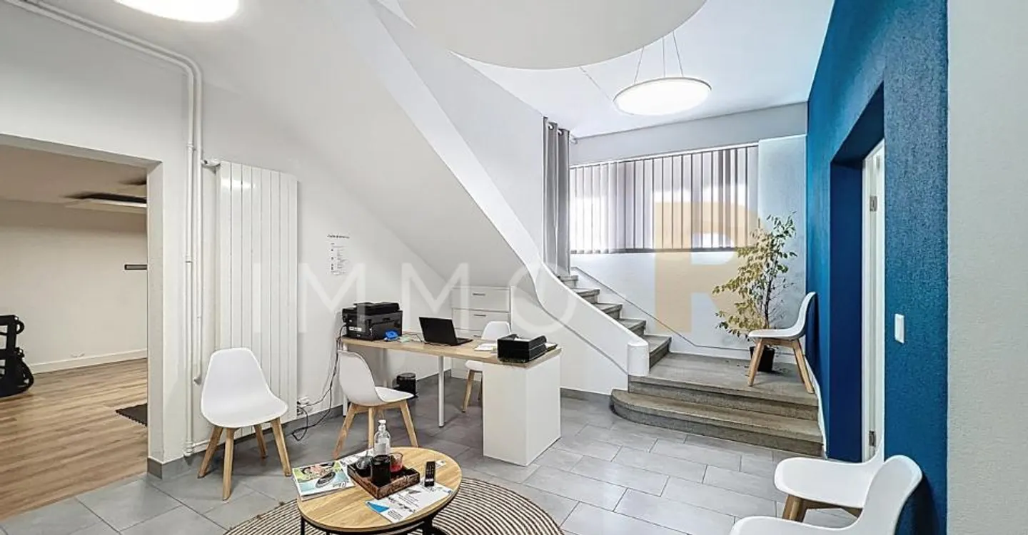 Mischgebäude im Zentrum von Semsales - Foto 6 von 11