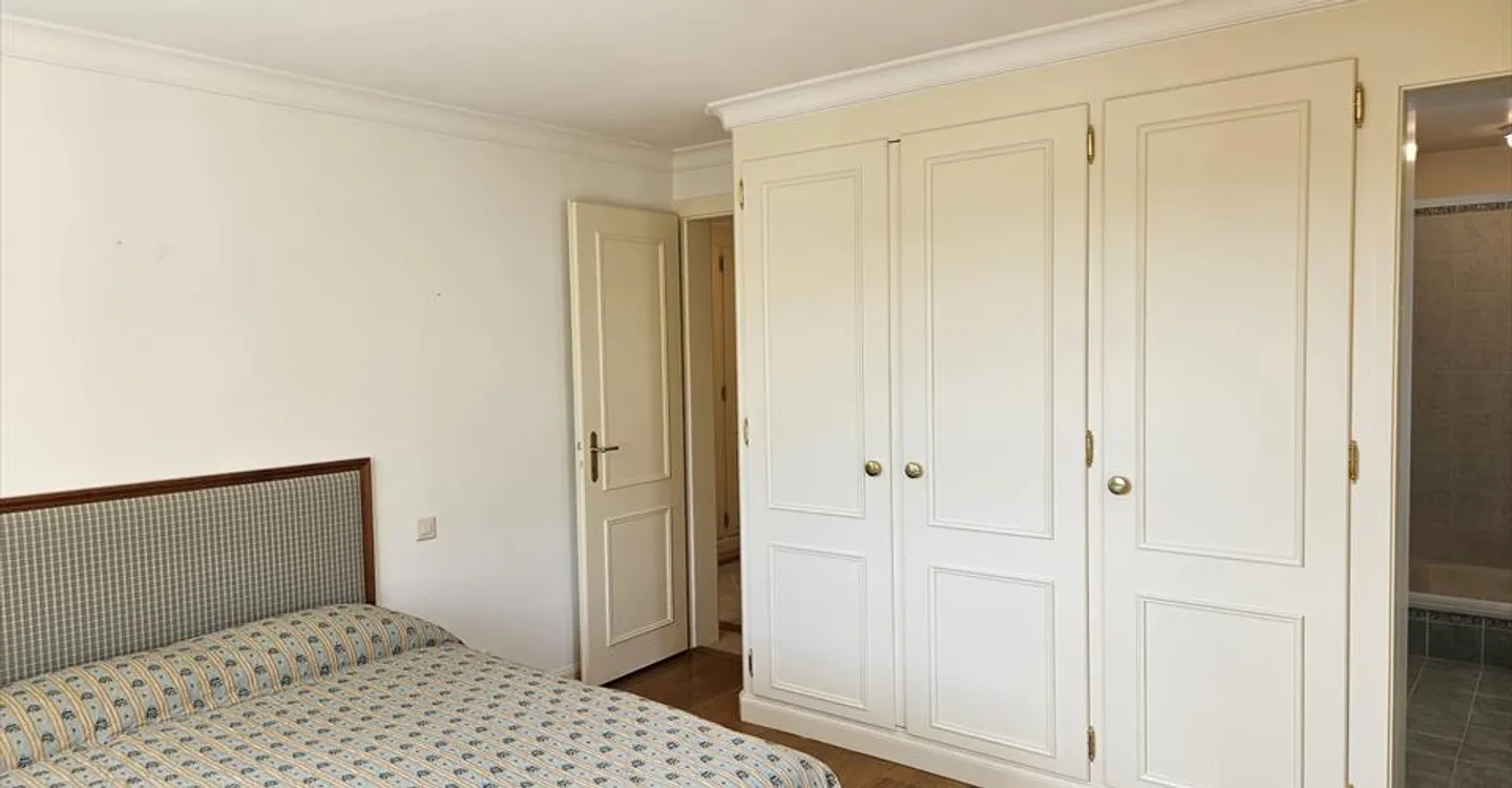 Charming Apartment - Photo 19 of 22