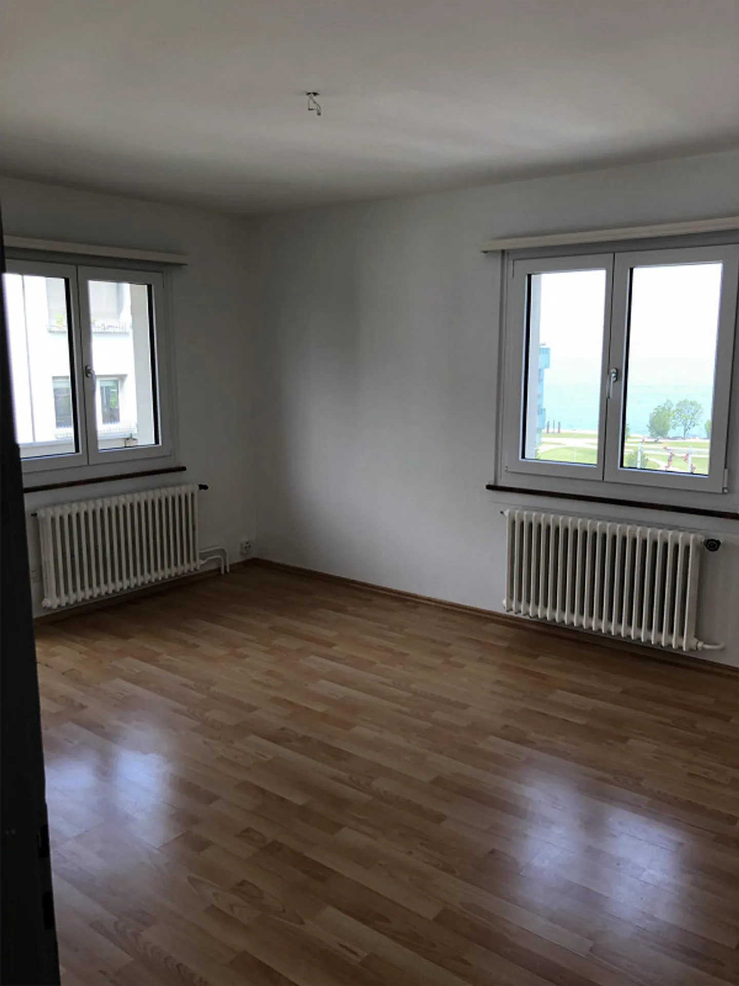 Apartment with lake view - Photo 8 of 8