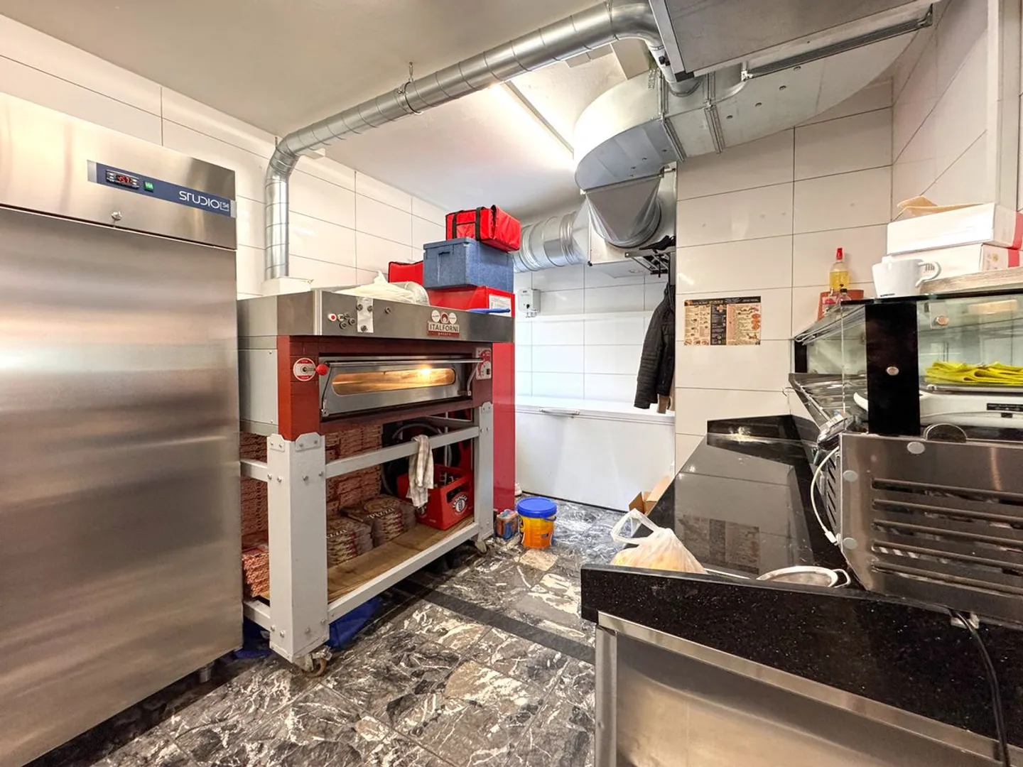 Restaurant pizzeria-kebab in Fully - Yield 6.72% Gross - Photo 5 of 11