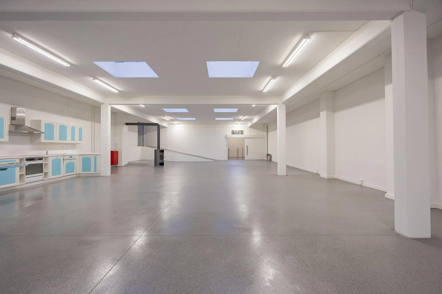 Einzigartige Loft-Wohnung mit 320 m2 Wohnfläche - Foto 3 von 6