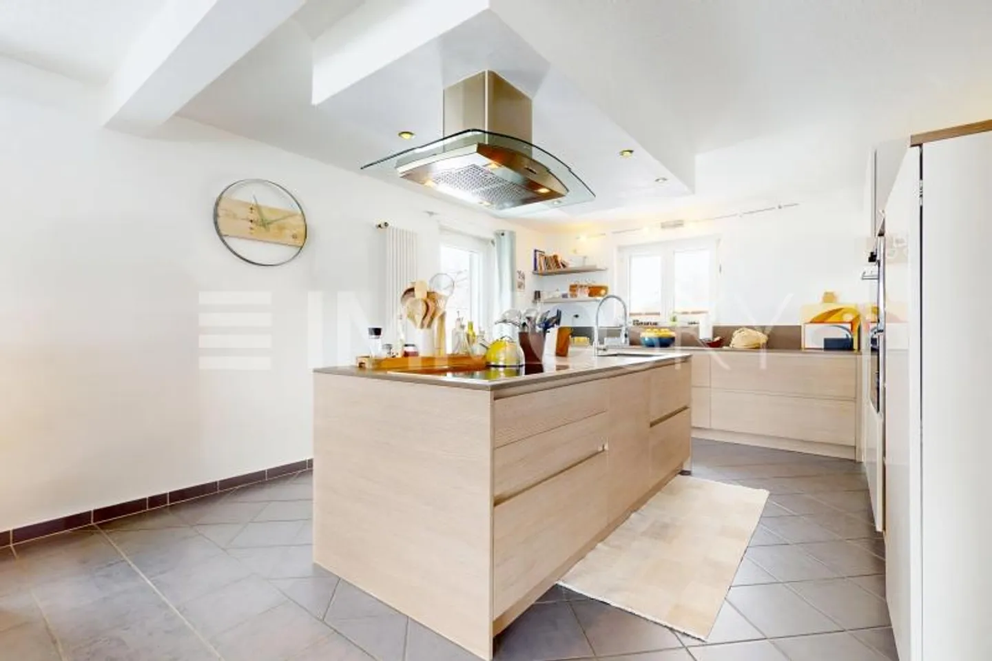 Maison Familiale Spacieuse - Photo 3 sur 13