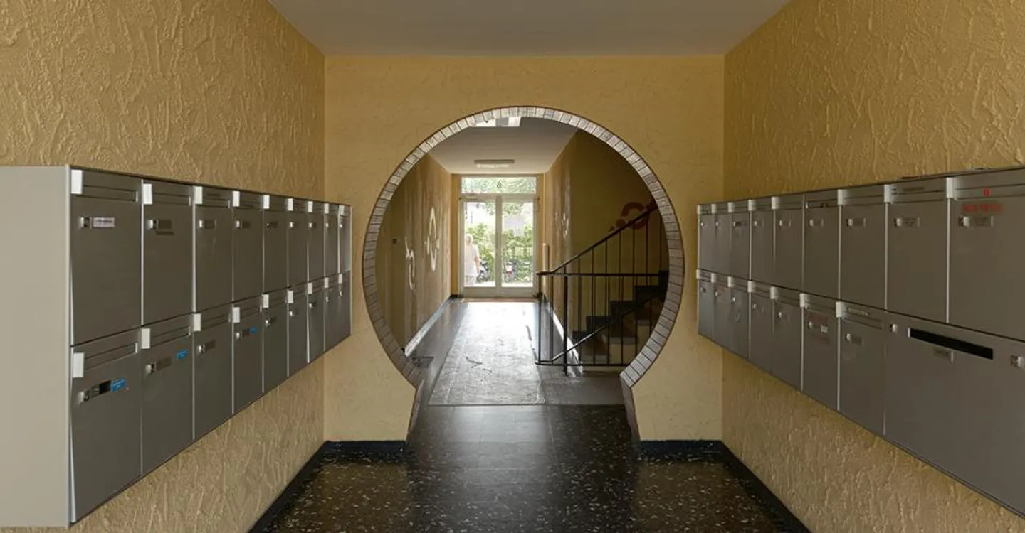 THÔNEX - Parcheggio interno - Foto 1 di 3