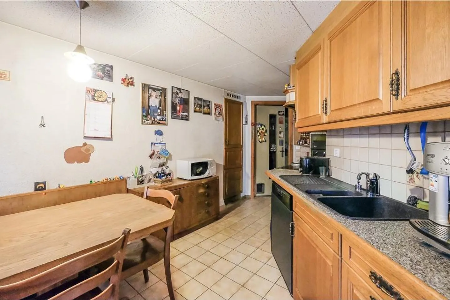 Casa unifamiliare di 4,5 stanze con potenziale di espansione e enorme terreno! - Foto 3 di 13