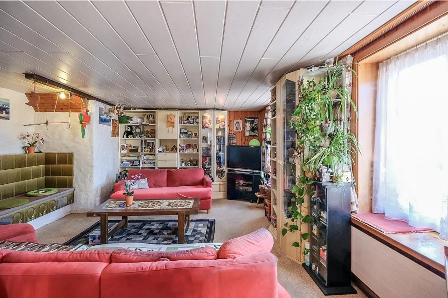 Casa unifamiliare di 4,5 stanze con potenziale di espansione e enorme terreno! - Foto 4 di 13