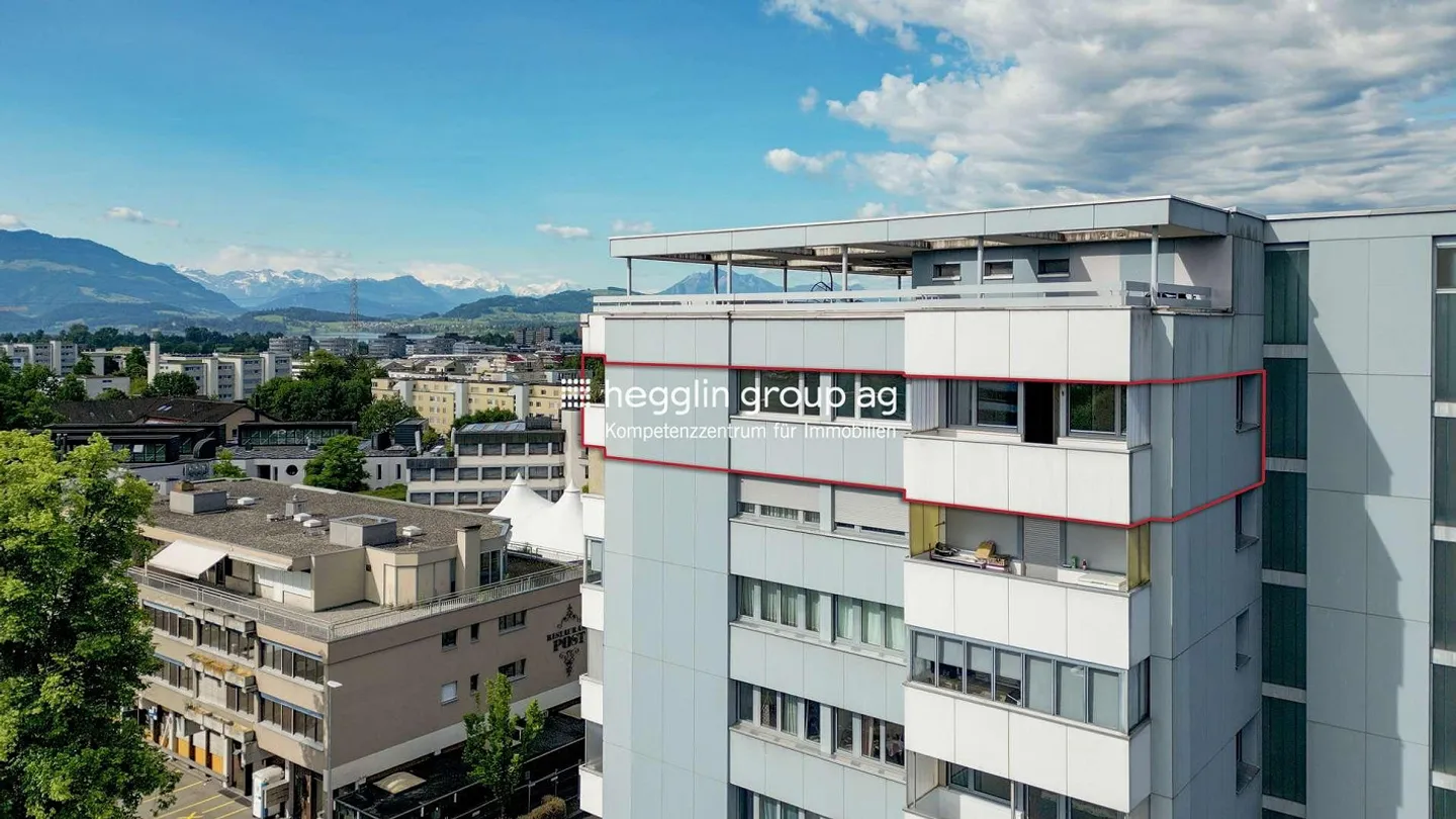Penthouse with amazing view and potential - Photo 13 of 13