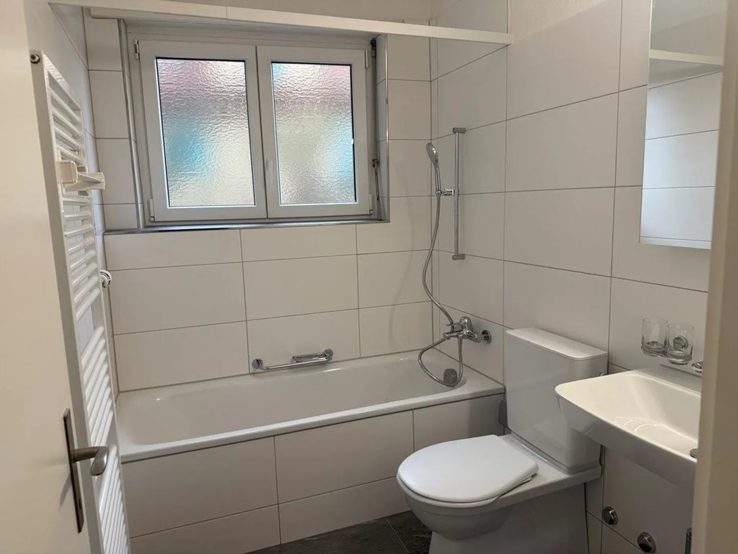 Appartamento recentemente ristrutturato a Zurigo - Foto 3 di 9