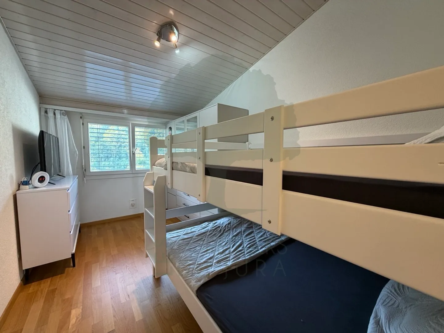 Magnificent renovated 5.5-room apartment with terrace and view - Photo 20 of 50