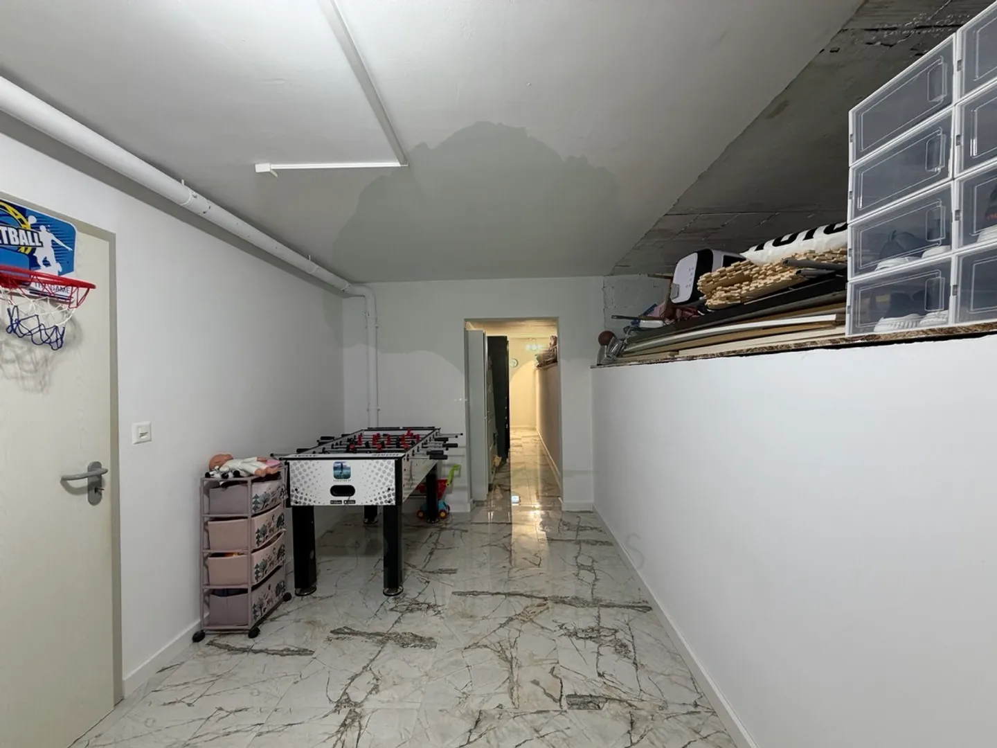 Magnificent renovated 5.5-room apartment with terrace and view - Photo 32 of 50