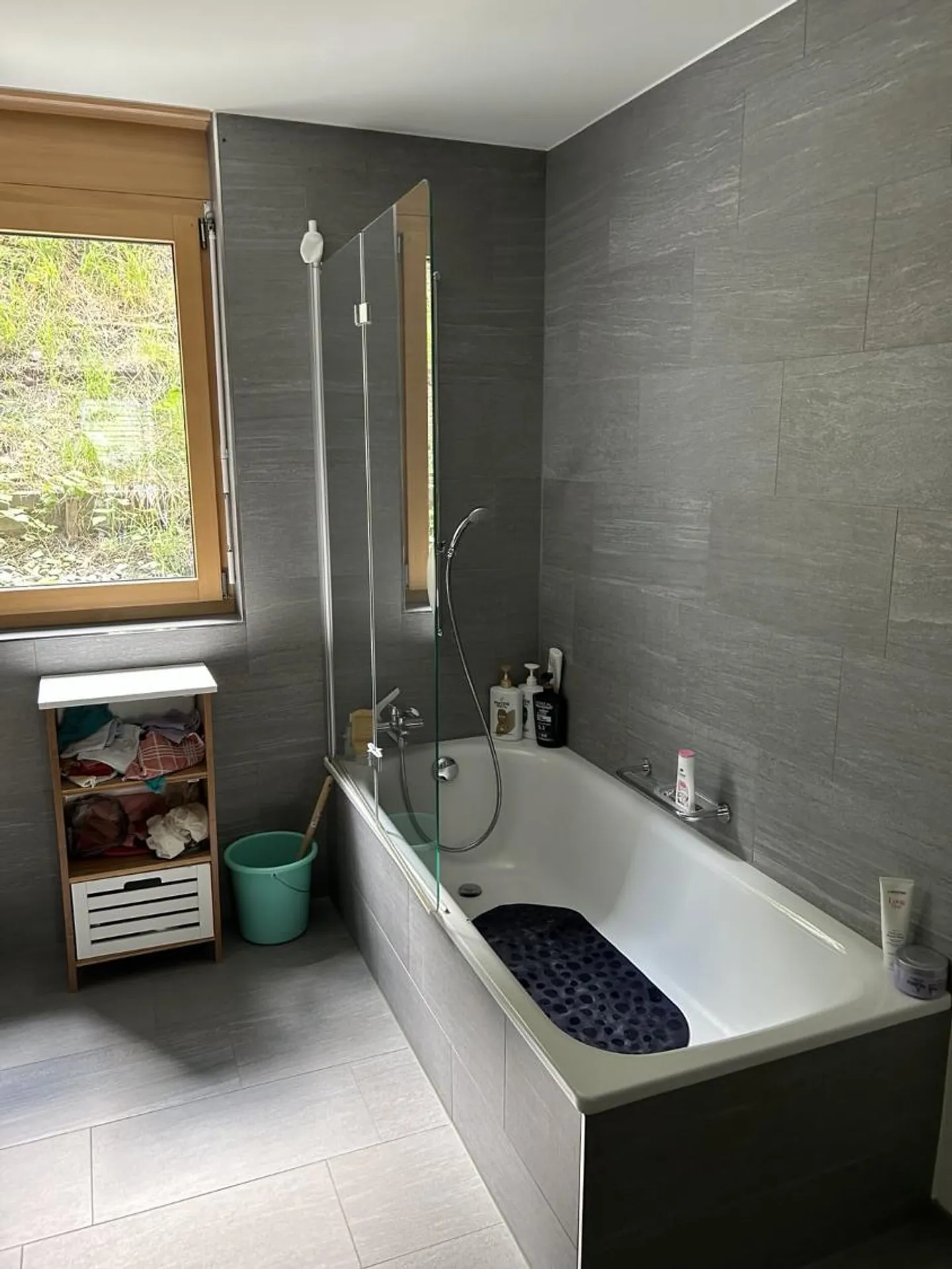 Appartement moderne avec vue sur les montagnes - Photo 4 sur 7